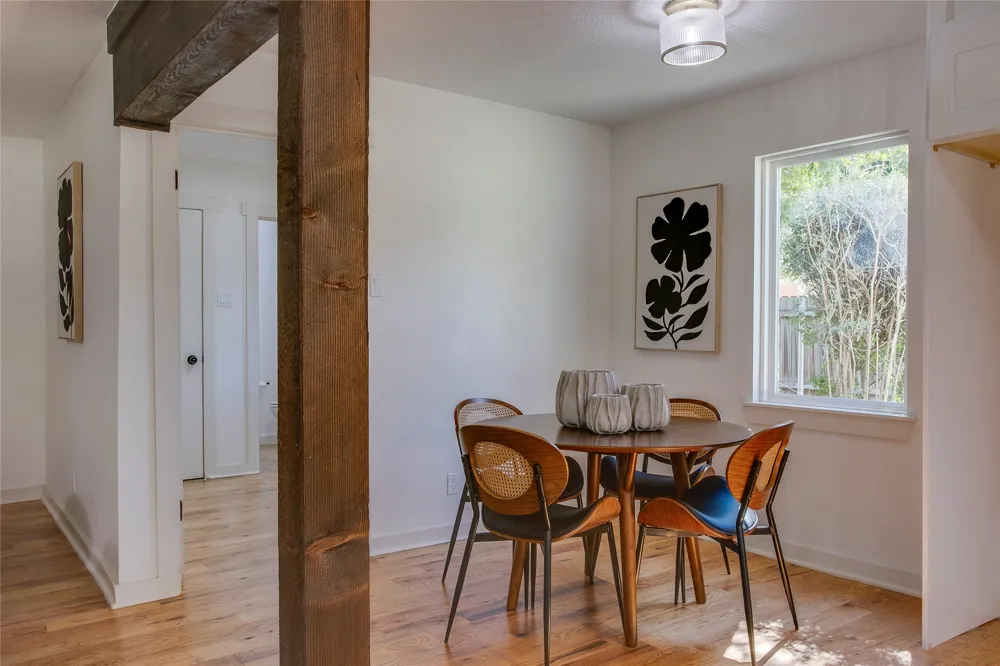 2828 Larkspur Lane Dallas, TX 75233