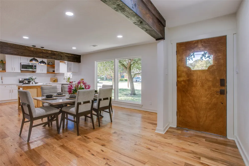 2828 Larkspur Lane Dallas, TX 75233
