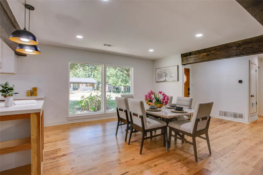 2828 Larkspur Lane Dallas, TX 75233