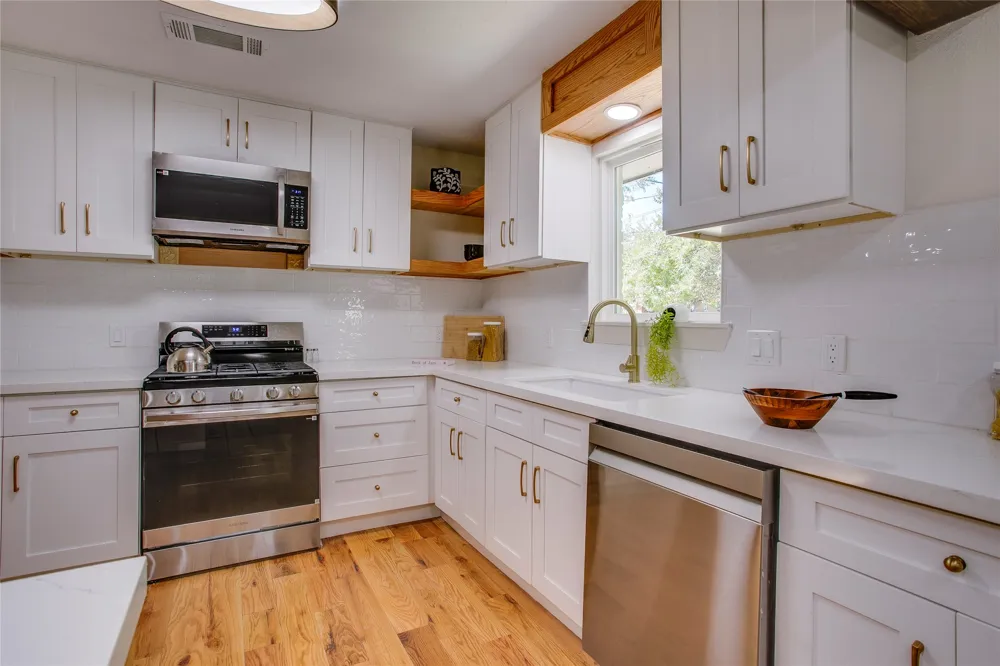 2828 Larkspur Lane Dallas, TX 75233