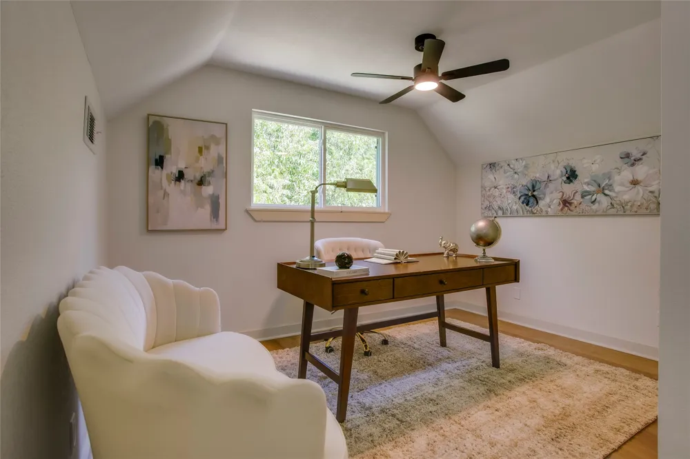 2828 Larkspur Lane Dallas, TX 75233