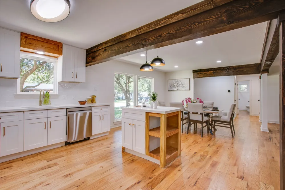 2828 Larkspur Lane Dallas, TX 75233