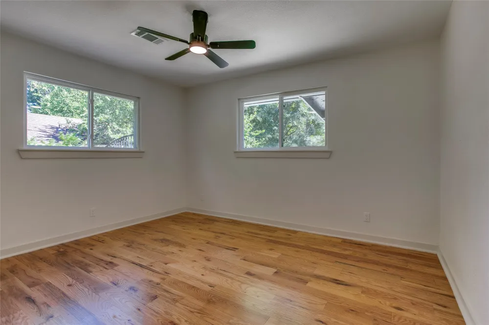 2828 Larkspur Lane Dallas, TX 75233