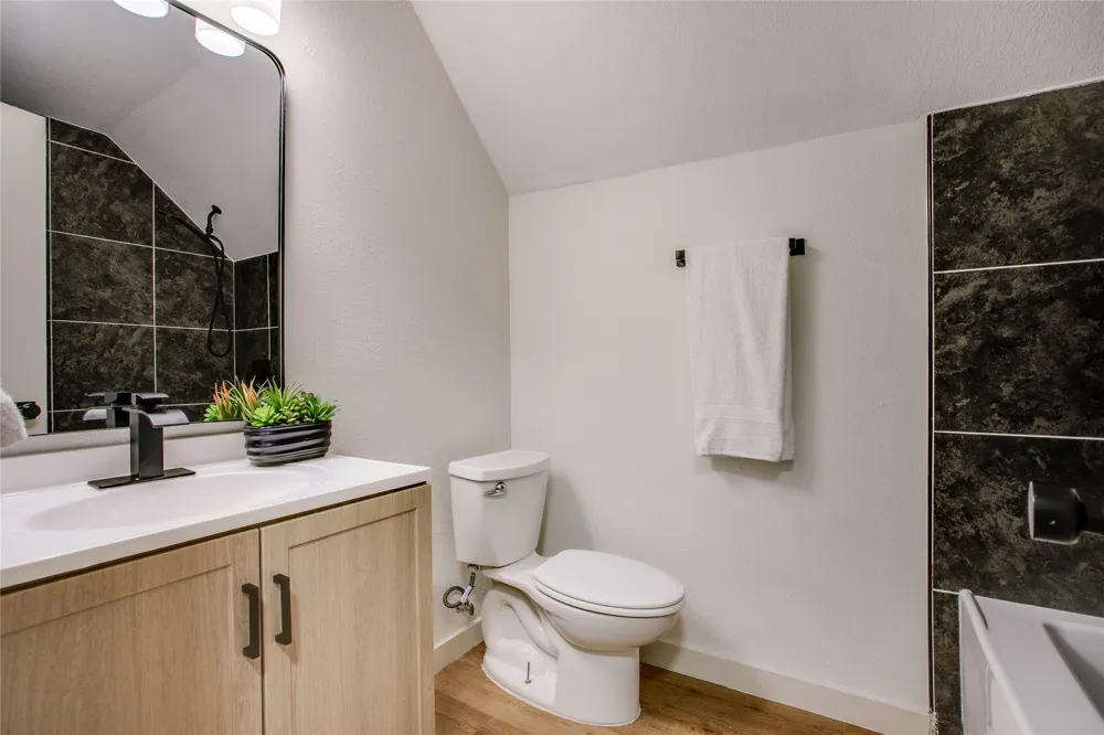 2828 Larkspur Lane Dallas, TX 75233