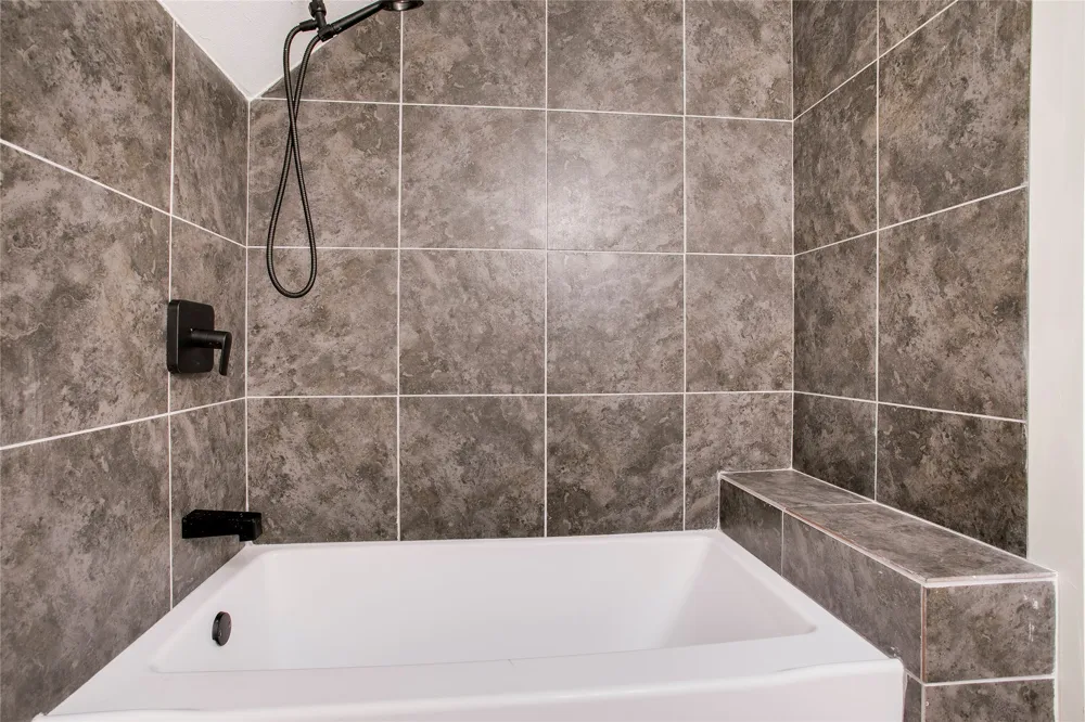 2828 Larkspur Lane Dallas, TX 75233