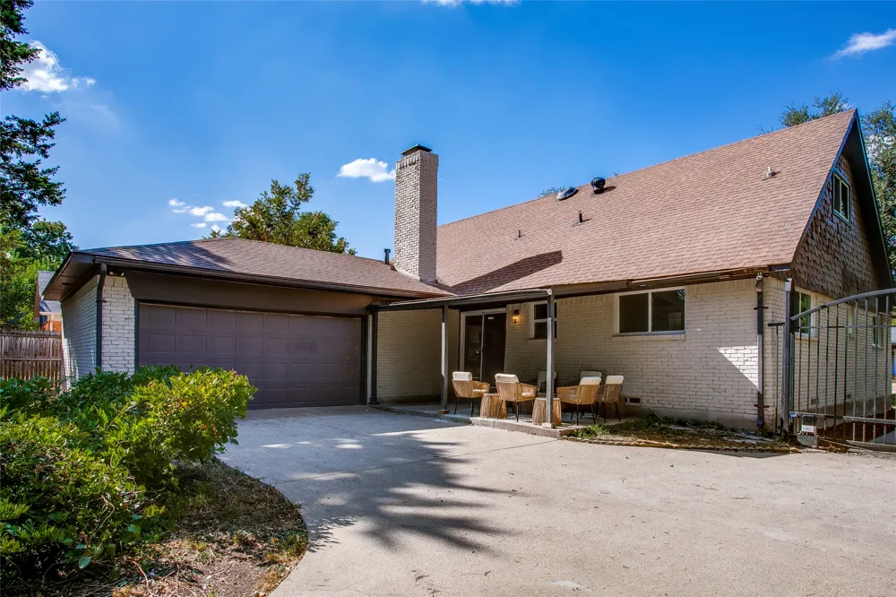 2828 Larkspur Lane Dallas, TX 75233