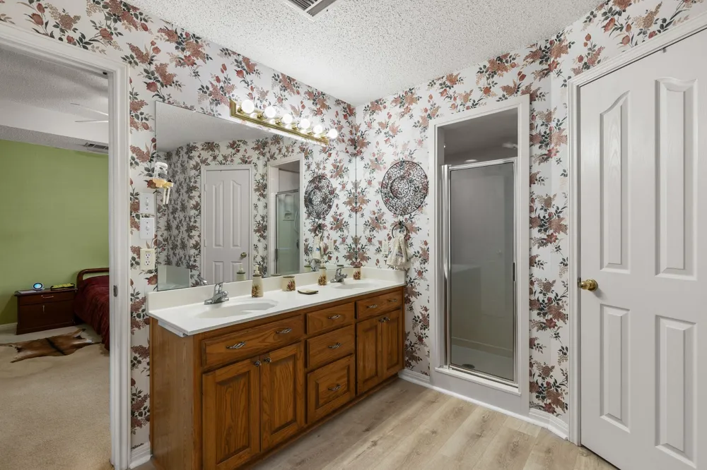 2800 Comanche Trail Waco, TX 76712