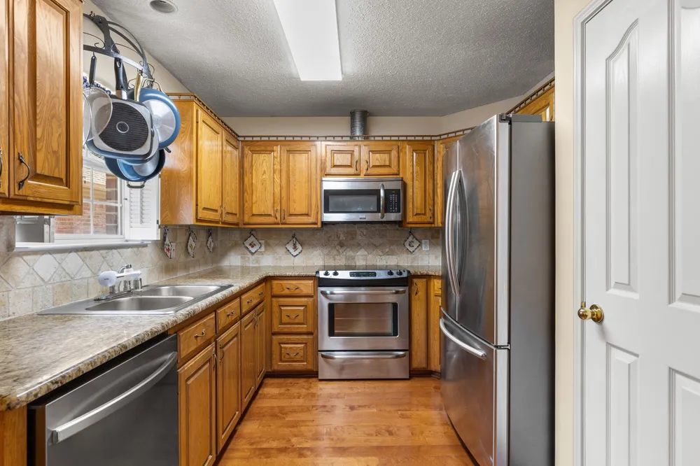 2800 Comanche Trail Waco, TX 76712