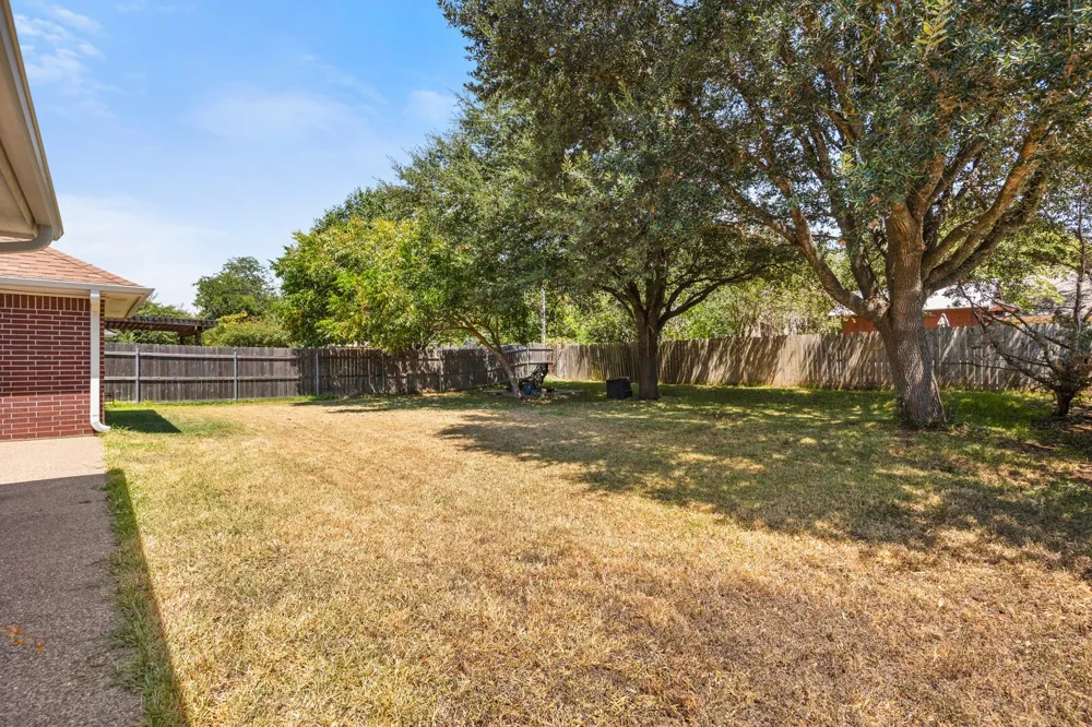 2800 Comanche Trail Waco, TX 76712