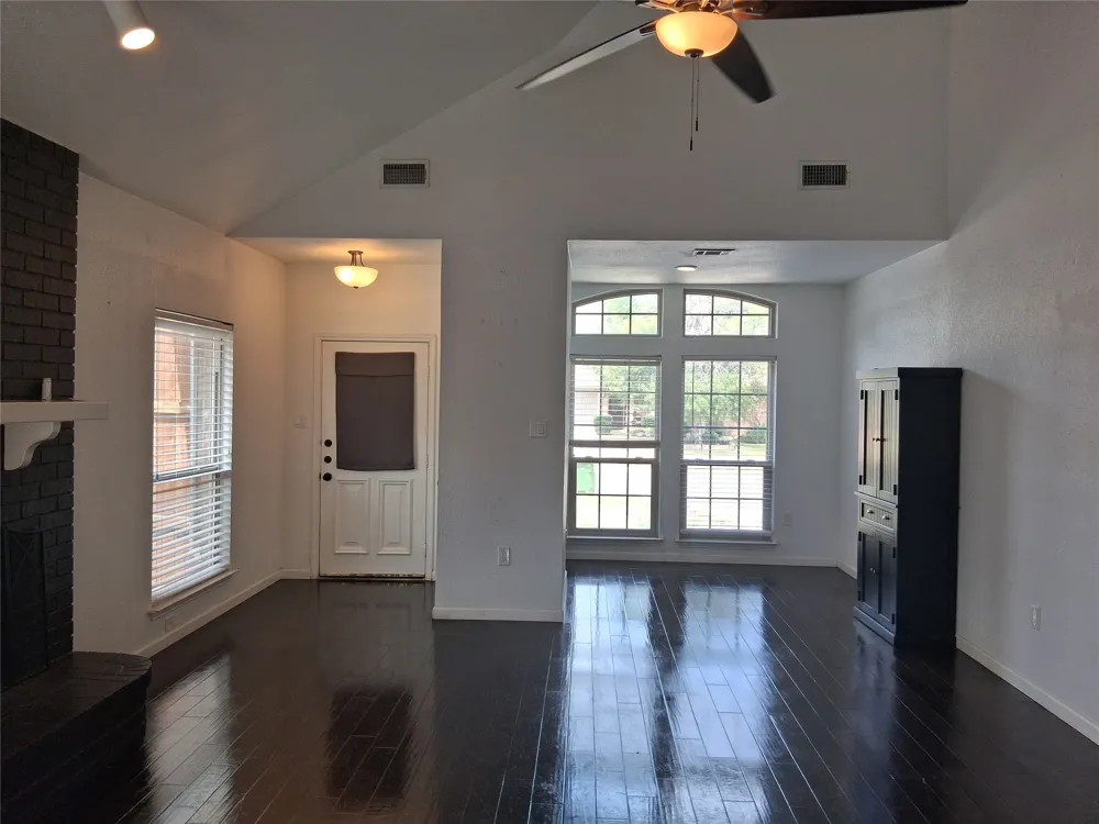 1503 Laguna Vista Way Grapevine, TX 76051