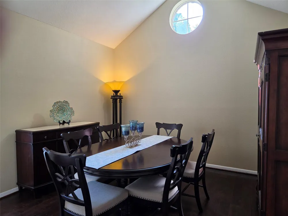 2615 Roman Forest Boulevard New Caney, TX 77357
