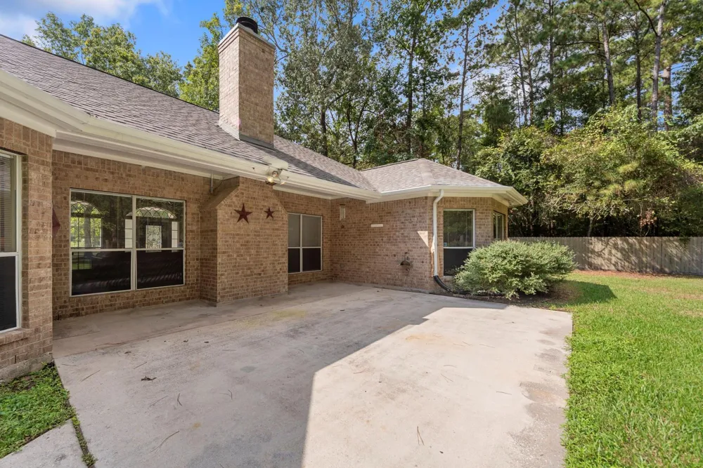 2615 Roman Forest Boulevard New Caney, TX 77357