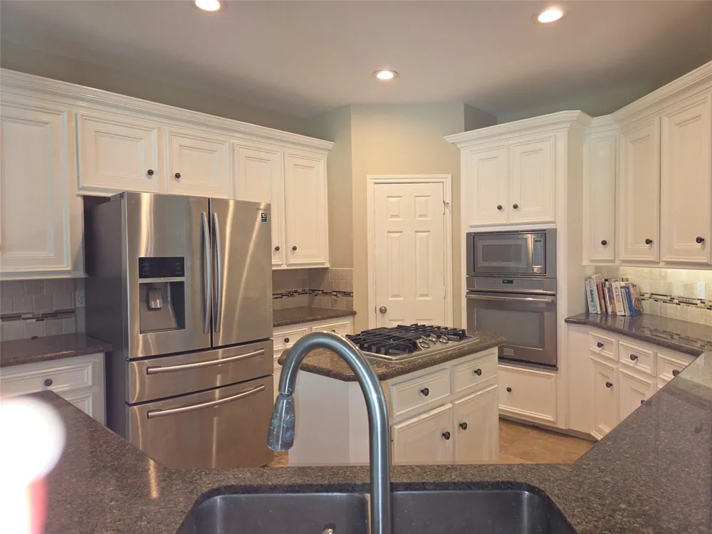 2615 Roman Forest Boulevard New Caney, TX 77357