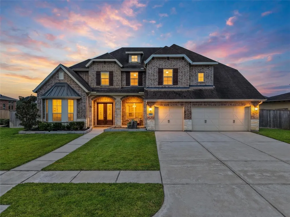 1805 Sterling Creek Drive Friendswood, TX 77546
