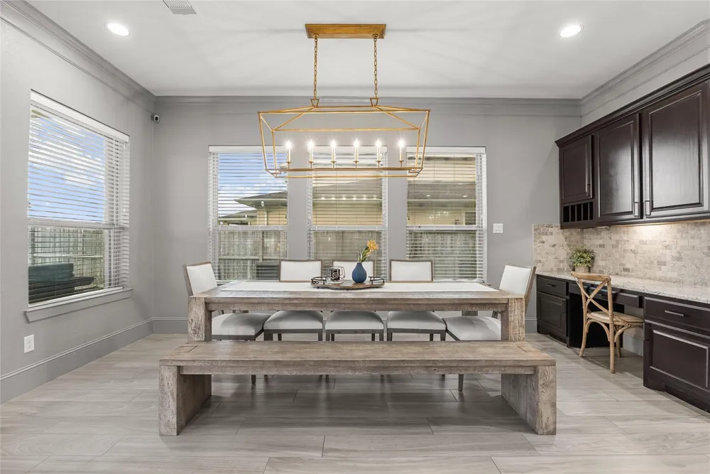 1805 Sterling Creek Drive Friendswood, TX 77546