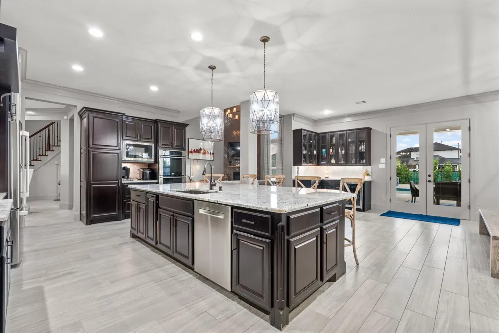 1805 Sterling Creek Drive Friendswood, TX 77546