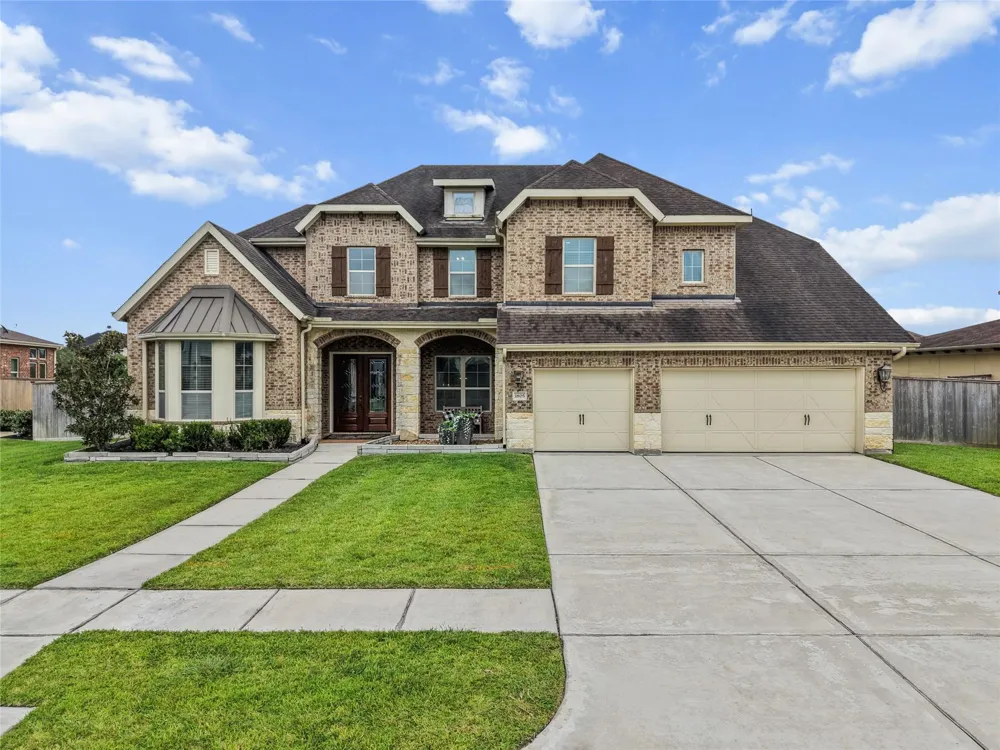 1805 Sterling Creek Drive Friendswood, TX 77546
