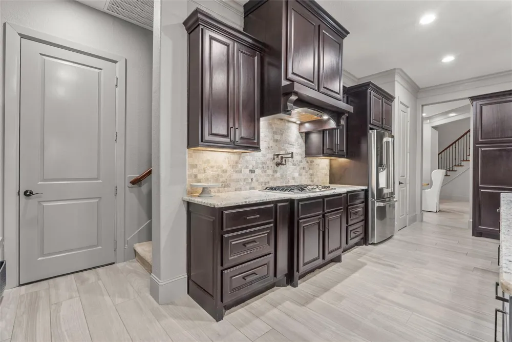 1805 Sterling Creek Drive Friendswood, TX 77546