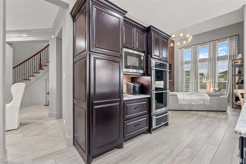 1805 Sterling Creek Drive Friendswood, TX 77546