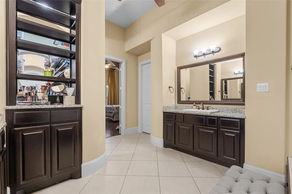 1805 Sterling Creek Drive Friendswood, TX 77546