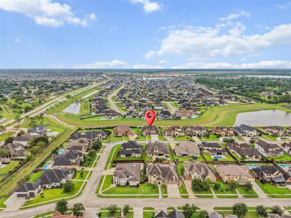 1805 Sterling Creek Drive Friendswood, TX 77546