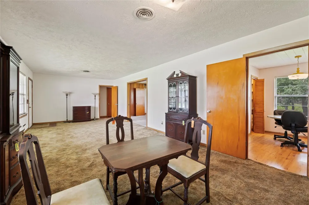 6302 Olson Lane Pasadena, TX 77505