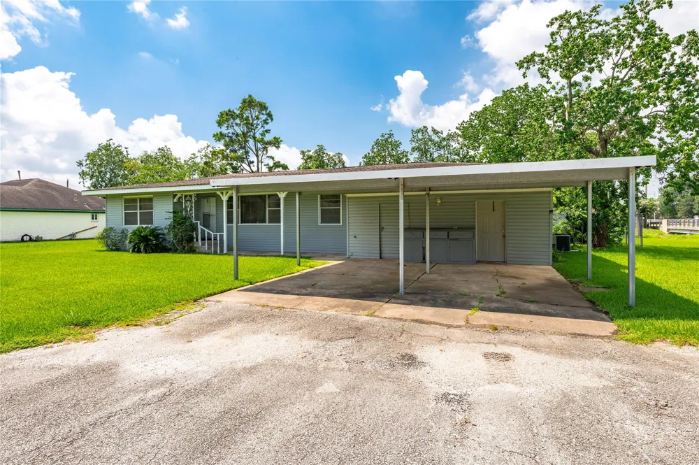 6302 Olson Lane Pasadena, TX 77505