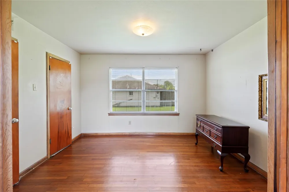 6302 Olson Lane Pasadena, TX 77505