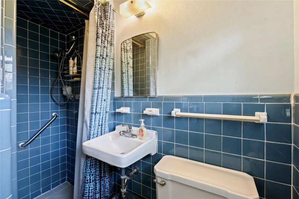 6302 Olson Lane Pasadena, TX 77505