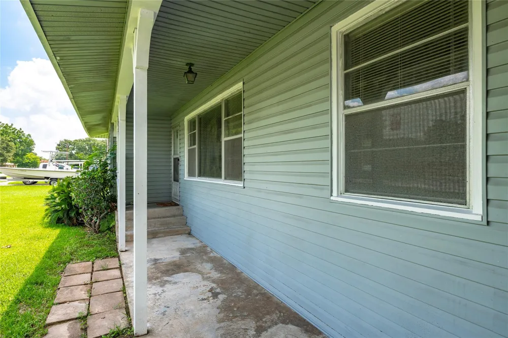 6302 Olson Lane Pasadena, TX 77505
