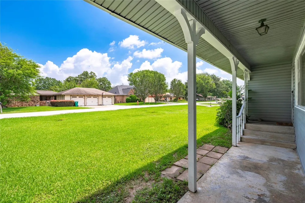 6302 Olson Lane Pasadena, TX 77505