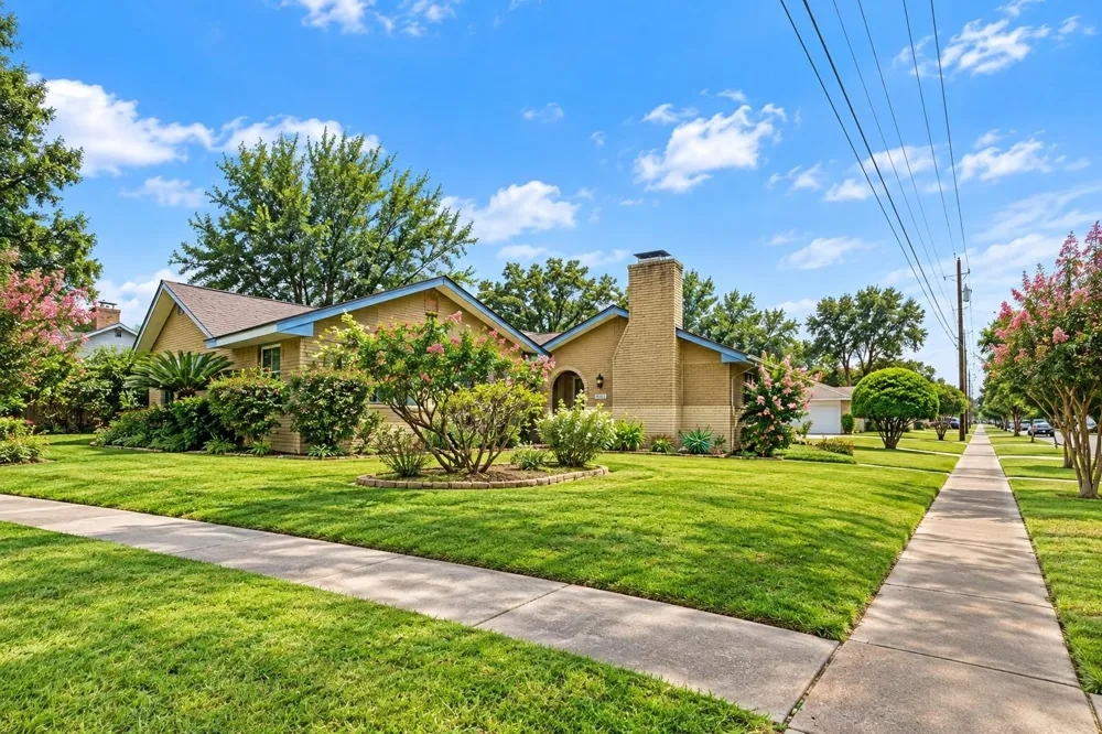 8939 Concho Street Houston, TX 77036