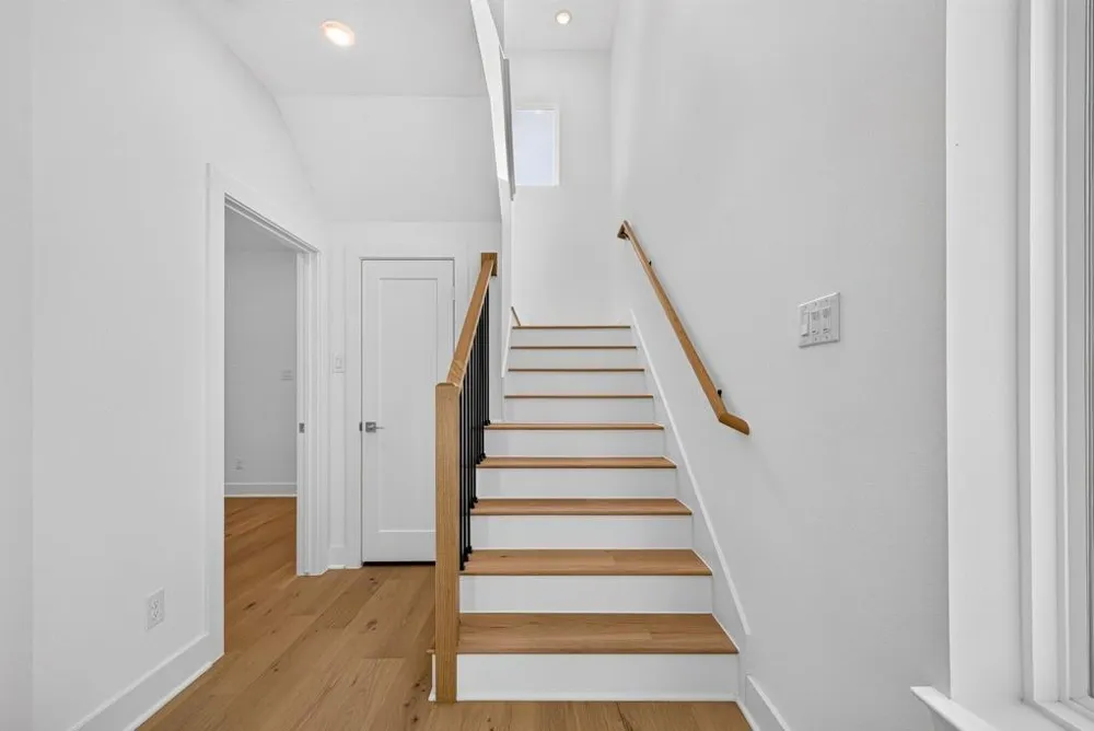 902 Kern St #B Houston, TX 77009