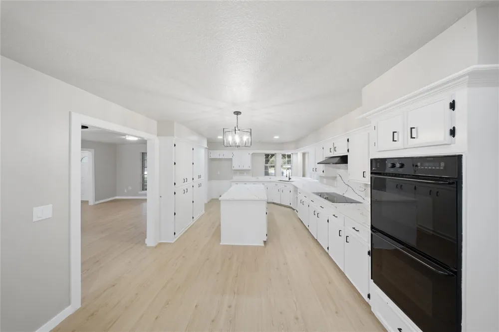 13903 Charlynn Oaks Dr Houston, TX 77070