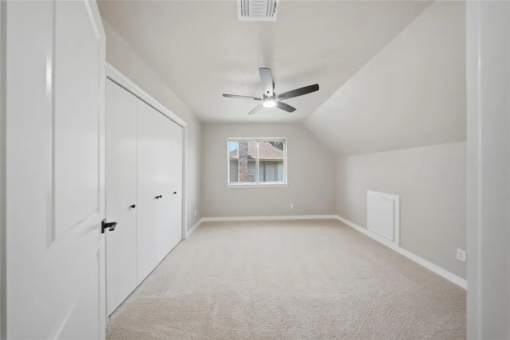 13903 Charlynn Oaks Dr Houston, TX 77070