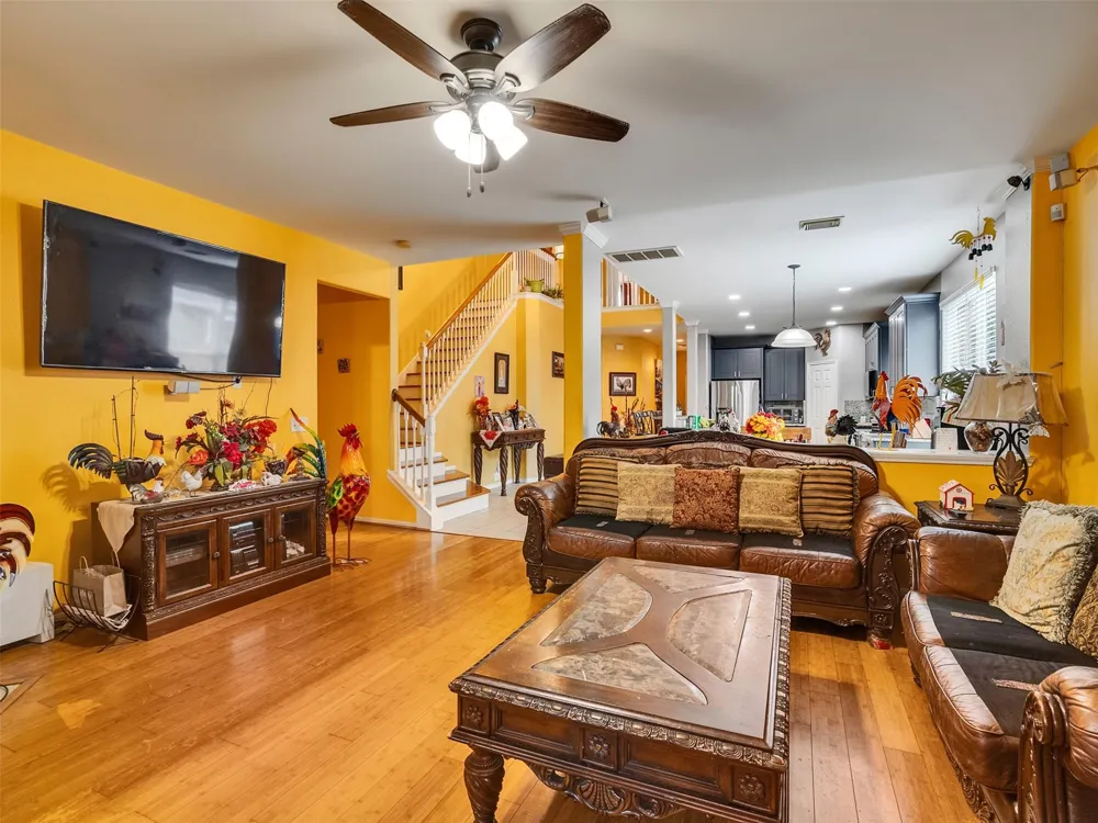 9102 Sunrise Trl Pearland, TX 77584