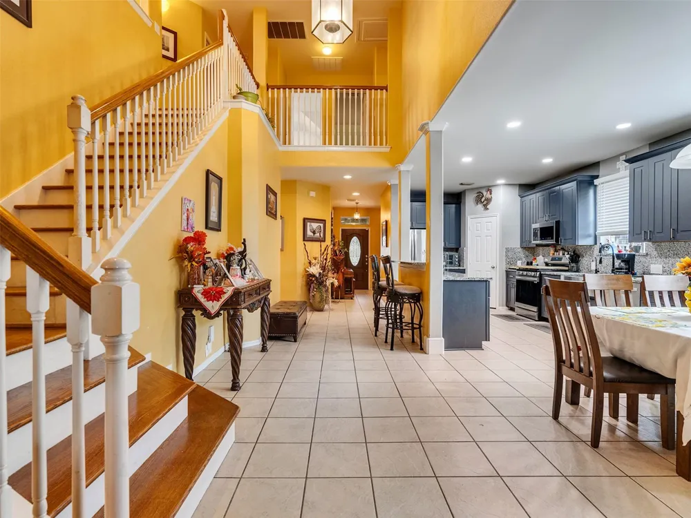 9102 Sunrise Trl Pearland, TX 77584