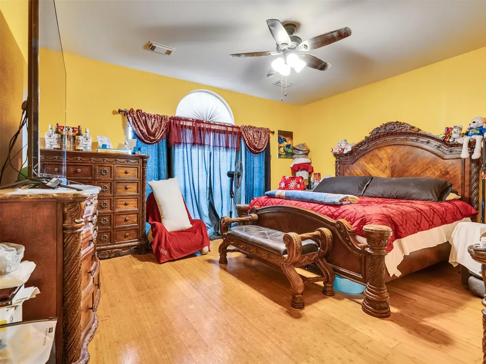 9102 Sunrise Trl Pearland, TX 77584