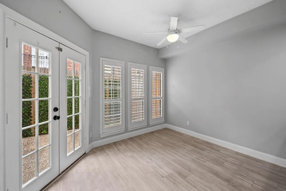2514 Potomac Drive #B Houston, TX 77057