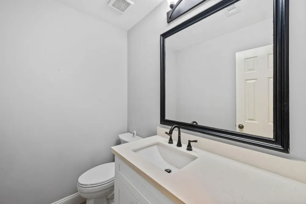 2514 Potomac Drive #B Houston, TX 77057