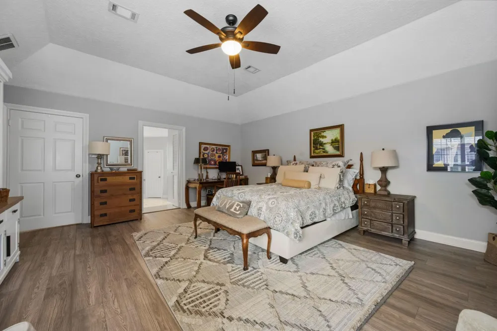 2514 Potomac Drive #B Houston, TX 77057