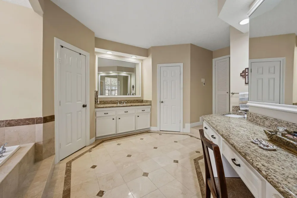 2514 Potomac Drive #B Houston, TX 77057