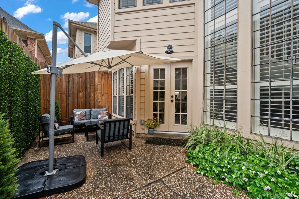 2514 Potomac Drive #B Houston, TX 77057