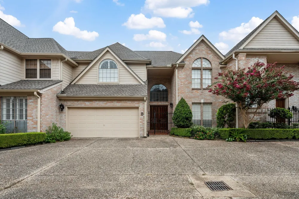 2514 Potomac Drive #B Houston, TX 77057
