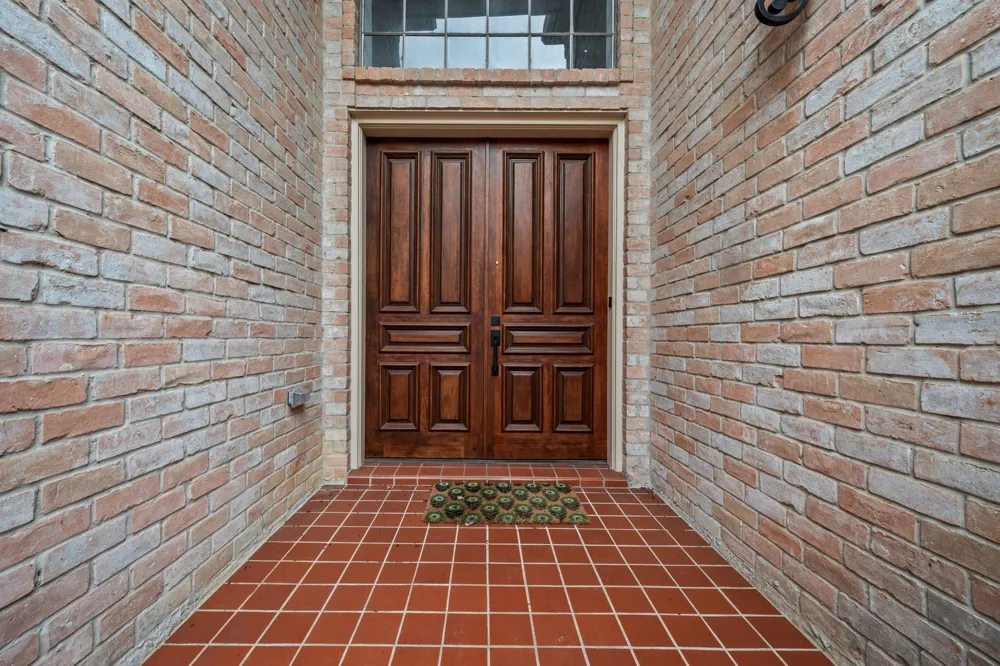 2514 Potomac Drive #B Houston, TX 77057