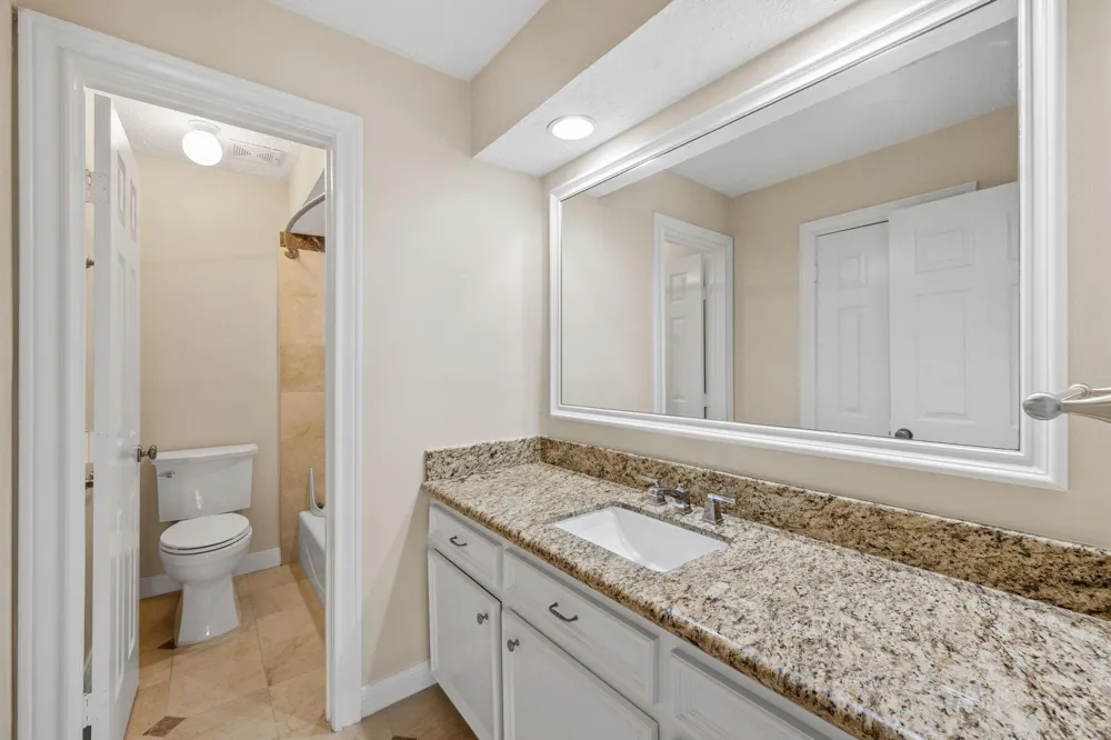 2514 Potomac Drive #B Houston, TX 77057