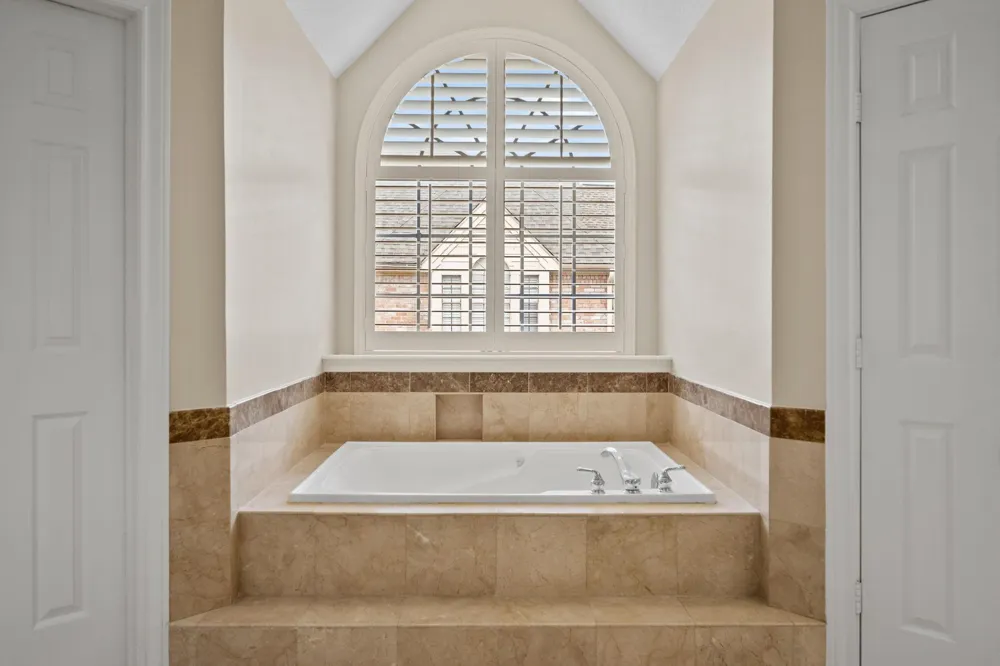 2514 Potomac Drive #B Houston, TX 77057