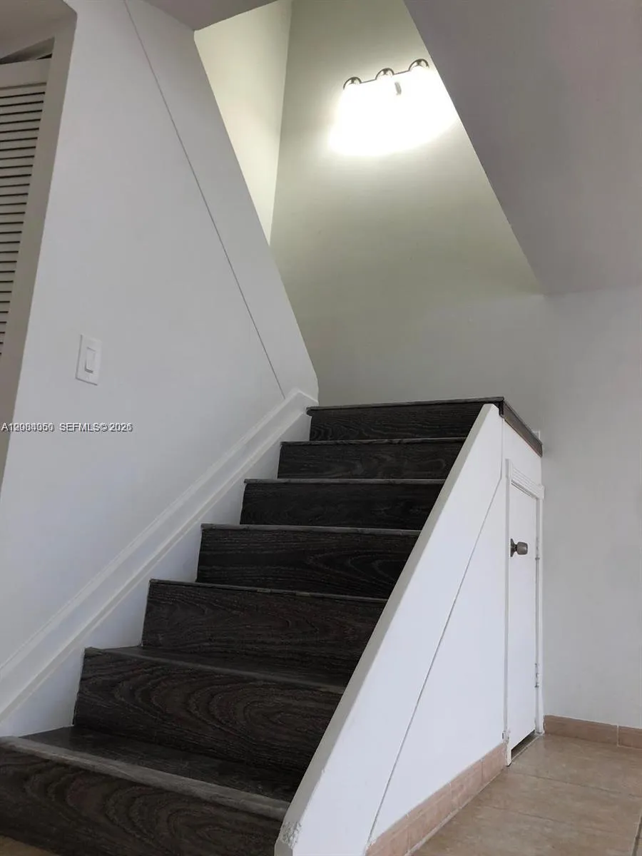 6575 W 24th Ct #3-14 Hialeah, FL 33016