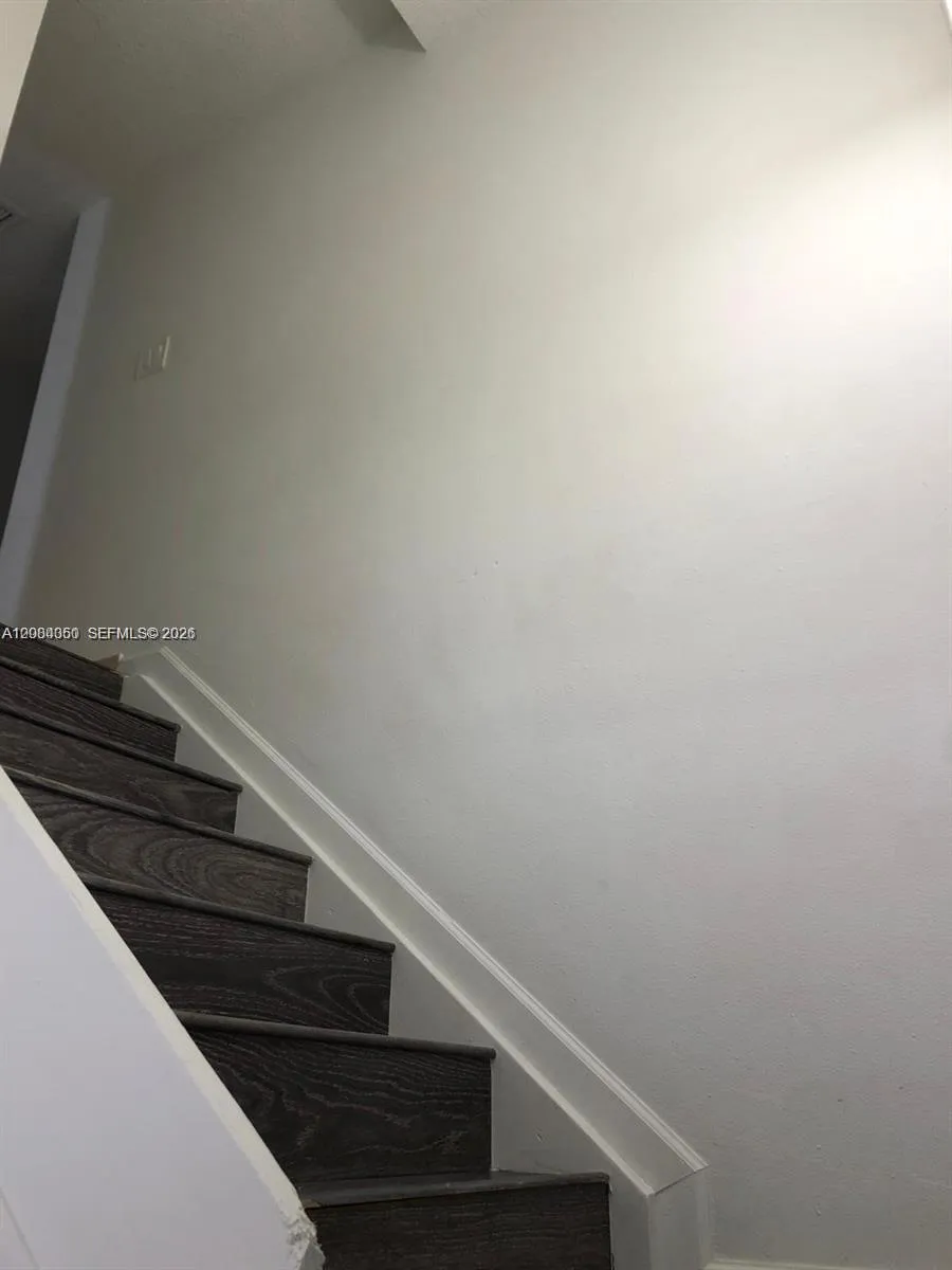 6575 W 24th Ct #3-14 Hialeah, FL 33016