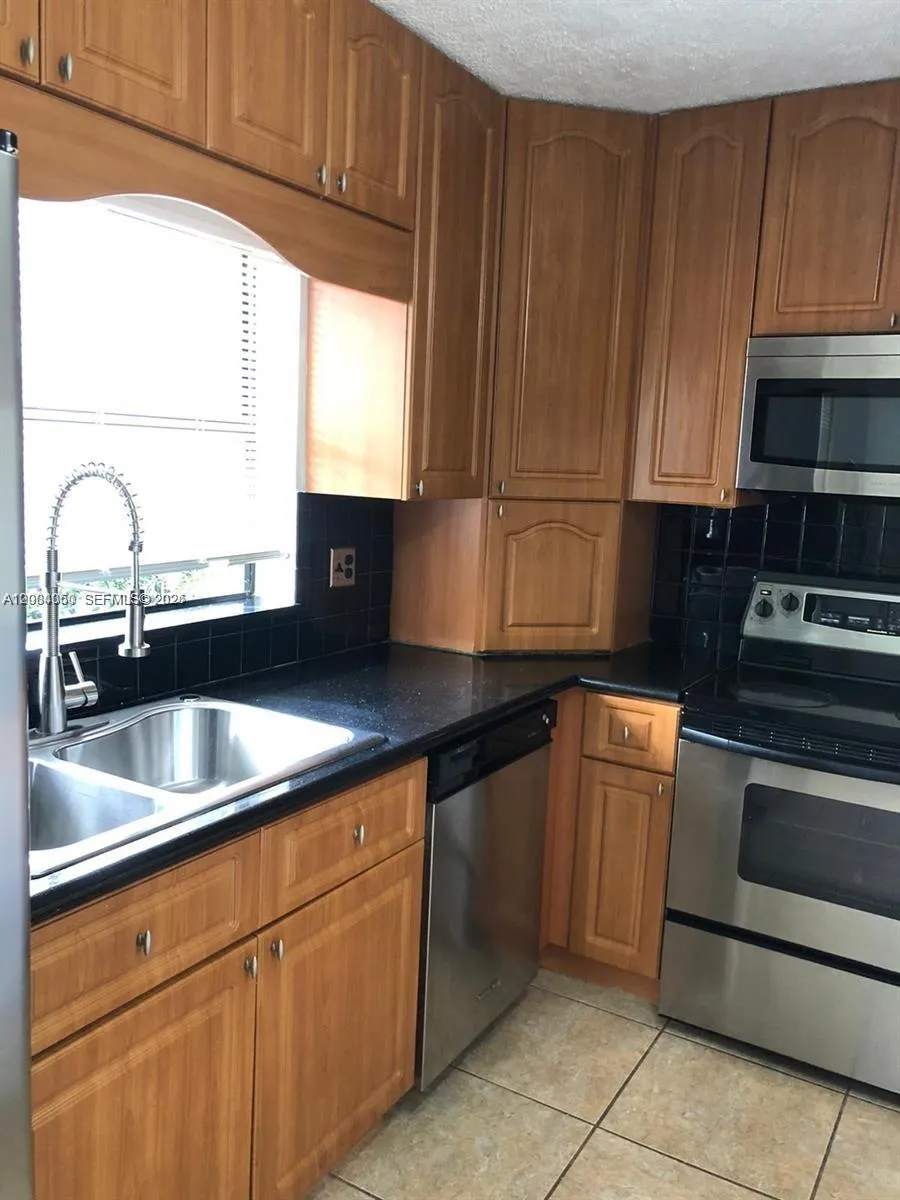 6575 W 24th Ct #3-14 Hialeah, FL 33016